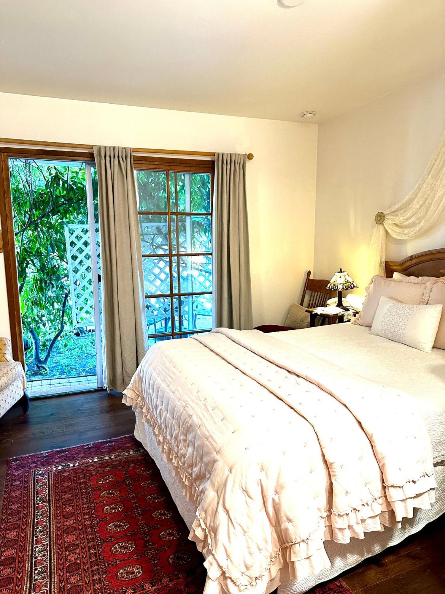 Bath Street 4* Santa Bárbara