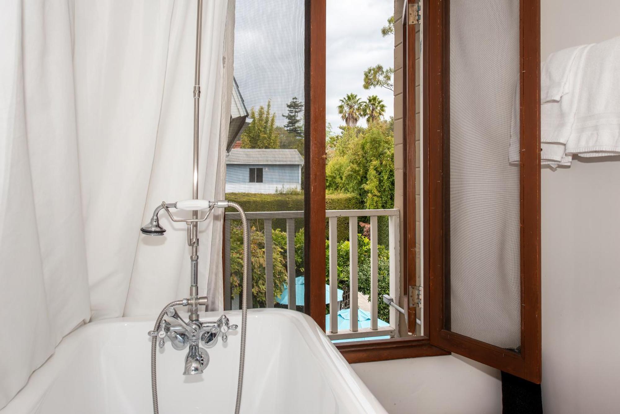 Bath Street Bed and breakfast